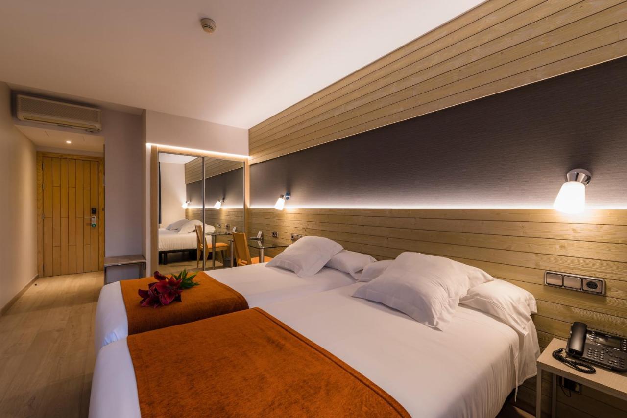 Hotel Avenida A Coruña Buitenkant foto