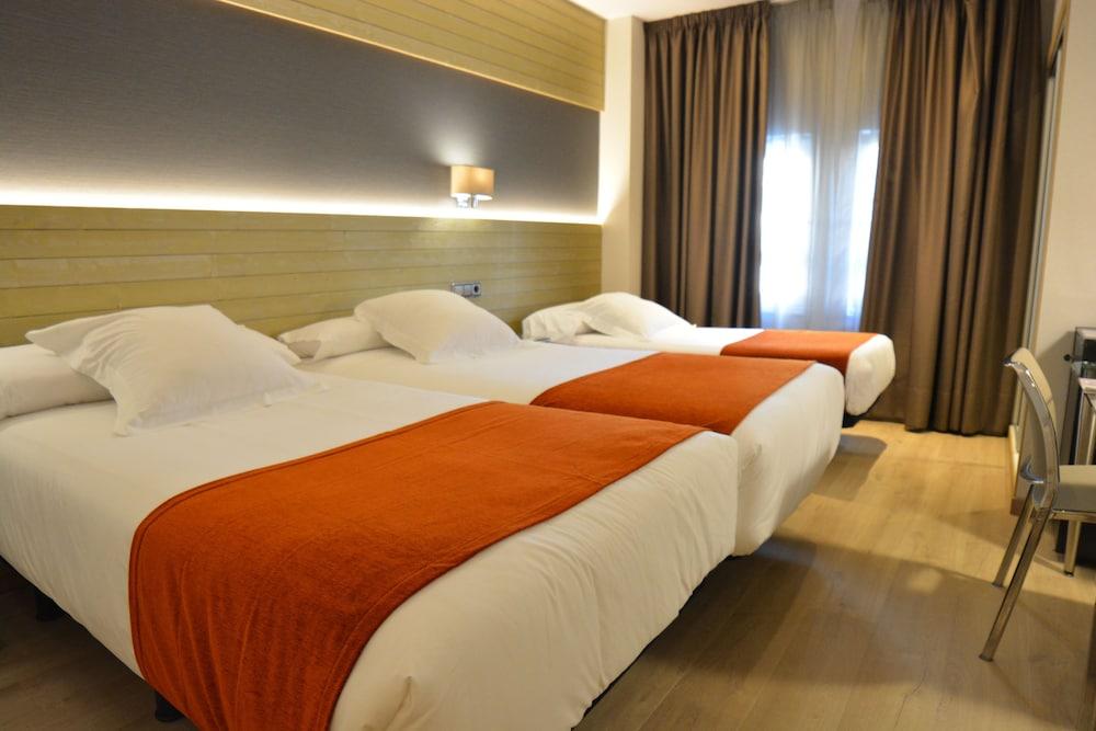 Hotel Avenida A Coruña Buitenkant foto